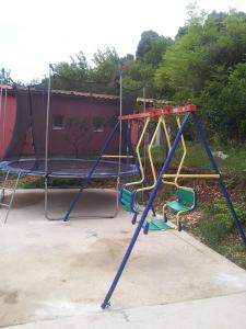 Zona de juegos infantil en Apartments Strandburg Kroatien