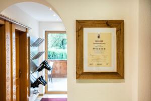 Et logo, certifikat, skilt eller en pris der bliver vist frem på Appartement Jäger