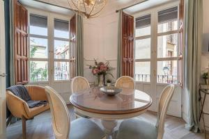 A seating area at CH Elvira Luxury Apartment Még 22 kép