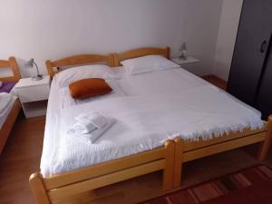Katil atau katil-katil dalam bilik di Sobe Ćuskić