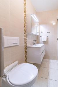 Ванная комната в Apartments Stare Brajde