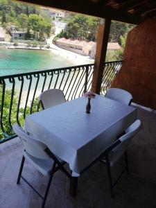 Gallery image of Apartmani Lada, Rogač, otok Šolta in Rogač