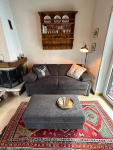 Posezení v ubytování Dachwohnung mit Charme im Haus Luchre, Zermatt
