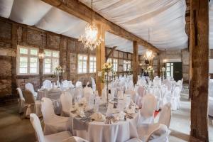 Restaurace v ubytování Jagdschloss Mönchbruch
