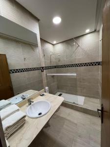 Phòng tắm tại Hotel Kasbah Asmaa