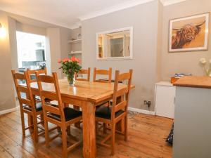 Gallery image of 6 Milton Place in Bideford
