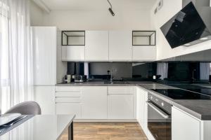 Η κουζίνα ή μικρή κουζίνα στο Roadway II- Silniczna