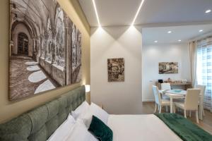 A seating area at Cuore di Sorrento Suites