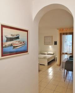 Postel nebo postele na pokoji v ubytování Apartment Angie - Intermezzo with sea view in center of Rabac