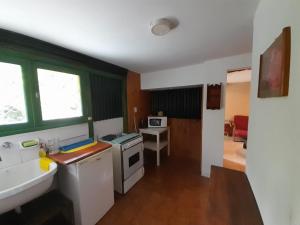 Una cocina o kitchenette en Un Espacio Cómodo Cómodo
