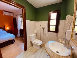 A bathroom at El Tejo de Comillas