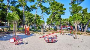Detský kútik v ubytovaní Beachfront 5BR Home Victoria