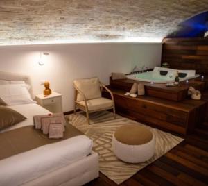 A seating area at LC Luxury Apartment