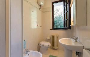 A bathroom at Nice Apartment In Marti Pi With Wifi