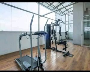 Easton Park Residence Jatinangor - GIANDARA tesisinde fitness merkezi ve/veya fitness olanakları