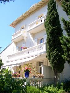 Balkón nebo terasa v ubytování Le Thimothée : Hôtel & Studios