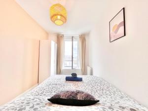 Posteľ alebo postele v izbe v ubytovaní Brest - Le Gestin - Appartements - Lumineux - Tout Confort - Fibre Internet