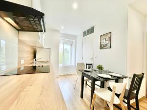 Kuchyňa alebo kuchynka v ubytovaní Brest - Le Gestin - Appartements - Lumineux - Tout Confort - Fibre Internet