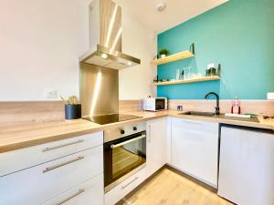 Kuchyňa alebo kuchynka v ubytovaní Brest - Le Gestin - Appartements - Lumineux - Tout Confort - Fibre Internet