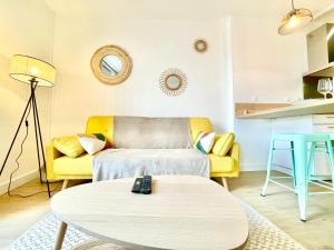 Posedenie v ubytovaní Brest - Le Gestin - Appartements - Lumineux - Tout Confort - Fibre Internet
