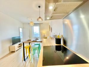 Fotografia z galérie ubytovania Brest - Le Gestin - Appartements - Lumineux - Tout Confort - Fibre Internet v destinácii Brest