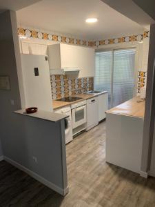 Dapur atau dapur kecil di Appartement plage +7 gambar