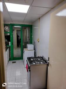 Kuchyň nebo kuchyňský kout v ubytování Private Room for rent in Abu Dhabi