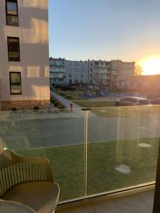 Pohľad na východ alebo západ slnka z apartmánu alebo blízkeho okolia