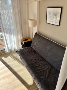 Posedenie v ubytovaní Les Capitelles 97 - Studio vue mer - residence avec piscine - Wifi - Parking