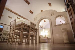 A restaurant or other place to eat at Tenute Al Bano