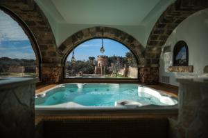 The swimming pool at or close to Tenute Al Bano