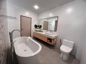 Et badeværelse på Karisma Private Villa Pattaya