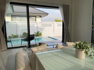 Swimmingpoolen hos eller tæt på Karisma Private Villa Pattaya + 88 billeder