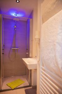 Bilik mandi di Gasthof Rieder Stubn Hotel#Restaurant#Pinseria +37 gambar