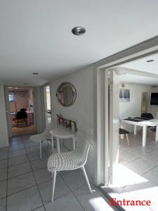 TV a/nebo společenská místnost v ubytování Bak Guesthouse
