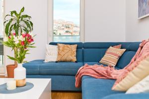 Posedenie v ubytovaní Beachfront Luxury Complex 2BD Sunset Apartment