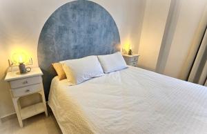 Postel nebo postele na pokoji v ubytování BEACH VALENCIA LUXURY B40-7 Apartament on Beach