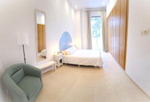 Postel nebo postele na pokoji v ubytování BEACH VALENCIA LUXURY B40-7 Apartament on Beach