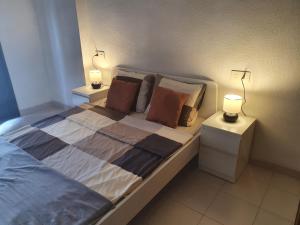 Postel nebo postele na pokoji v ubytování El.Paraiso, Torrevieja + 37 fotografií