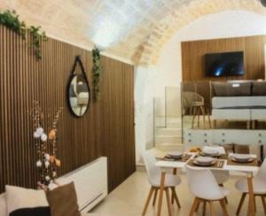 A seating area at LC Luxury Apartment