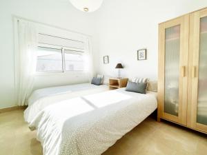 Posteľ alebo postele v izbe v ubytovaní Villa Martina 4 bedroom villa with air conditioning & private swimming pool ideal for families