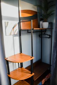 Palanda nebo palandy na pokoji v ubytování Olive Hostel Roxas City