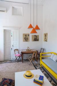 A seating area at Casa Angelina Lindian House with large garden Még 25 kép