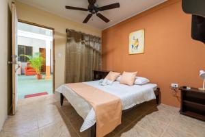 Postelja oz. postelje v sobi nastanitve Hotel El Cocobolo Food&Rest Room 5 B&B WiFi AC Pkg Free Swimmingpool