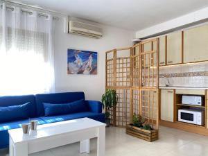 Kuchyňa alebo kuchynka v ubytovaní Sunrise Studio Sorolla, 150 m de la playa