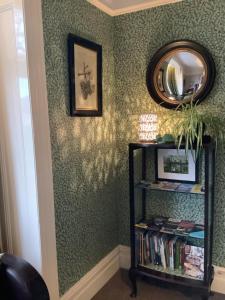 Knihovna v bed and breakfast
