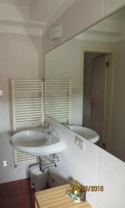 Kylpyhuone majoituspaikassa Appartamenti San Luca