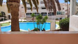 Bazén v ubytovaní Chayofa Paraiso, apartamento Tenerife Sur alebo v jeho blízkosti