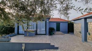 Fotografie z fotogalerie ubytování Luxury private villa complex with pool and jacuzzi v destinaci Kaštel Sućurac