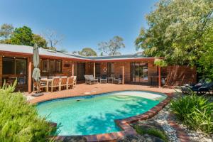 Πισίνα στο ή κοντά στο The Pool House